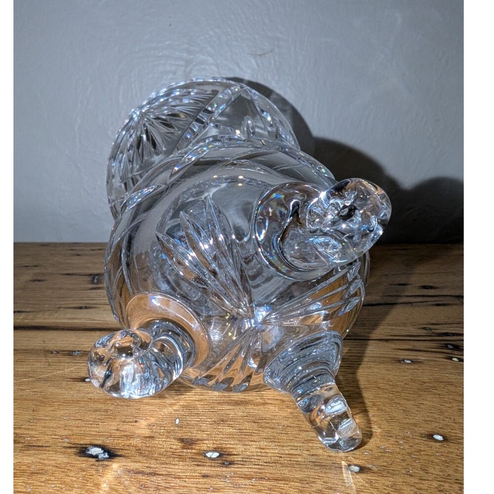 Gorgeous Vintage Cut Crystal Tripod Footed Scalloped Mouth Flower Vase - Picture 4 of 11